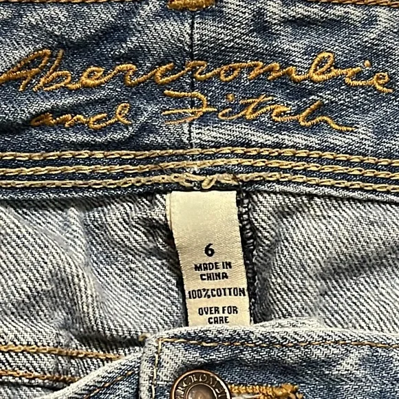 Abercrombie & Fitch Women’s Distressed Mini Skirt Size 6 - Picture 3 of 8